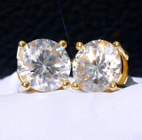 Moissanite Earrings￼